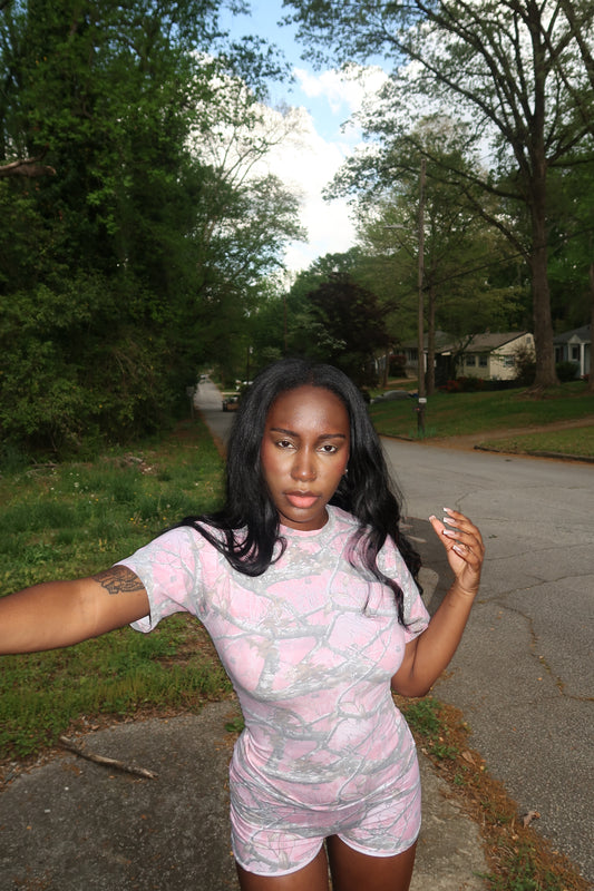 Pink Fitted Tee[SHIPS 11/6]